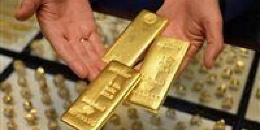 الذهب
      يتراجع
      من
      أعلى
      مستوياته
      في
      شهرين
      وسط
      تصاعد
      التوتر
      بين
      إيران
      وإسرائيل