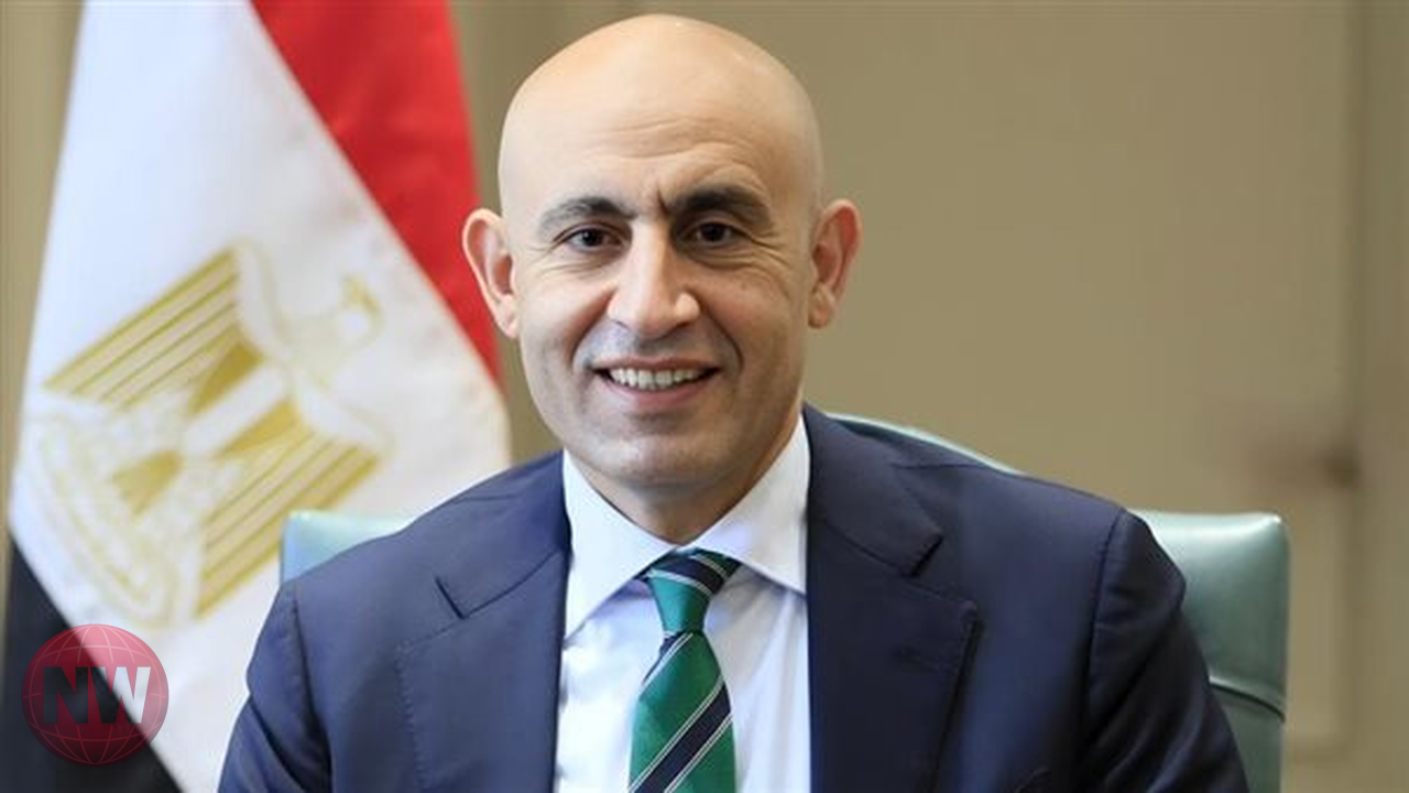 وزير التعليم يوجه بتفعيل منظومة التحول الرقمي بالمدارس والقطاعات التابعة