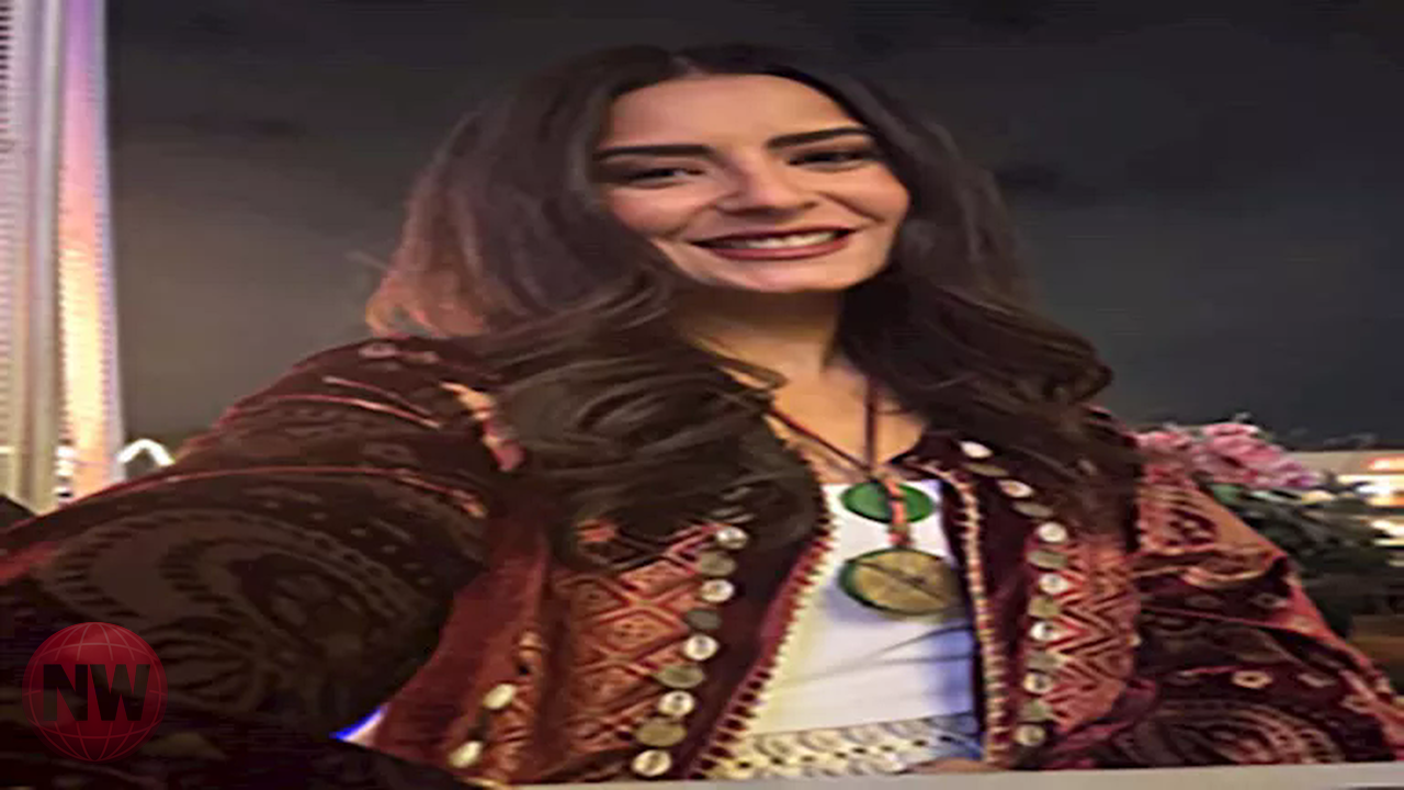 ريهام أيمن تهنئ جمهورها بحلول رمضان وتتألق بإطلالة رمضانية أنيقة