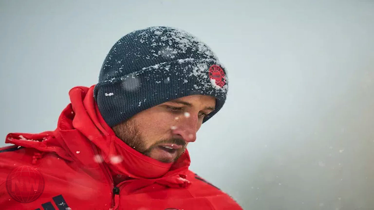 بايرن ميونخ يتحدى الثلوج قبل مواجهة فرانكفورت في الدوري الألماني