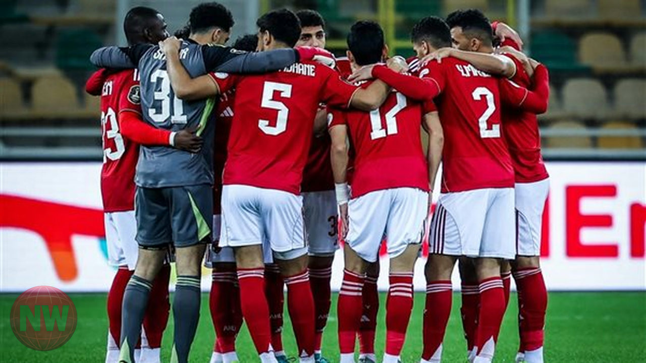 الأهلي يواجه سموحة في الدوري المصري لتضييق الخناق على الصدارة
