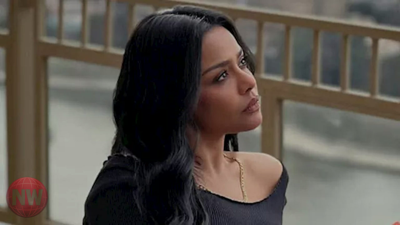 أسماء أبو اليزيد تتألق بإطلالة أنيقة تجمع بين الأسود والبرجندي