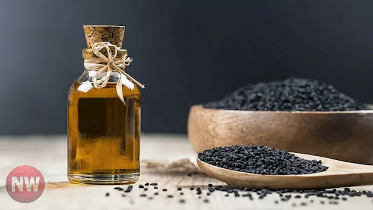 زيت حبة البركة: هل يساهم في تخفيف آلام المفاصل والالتهابات؟