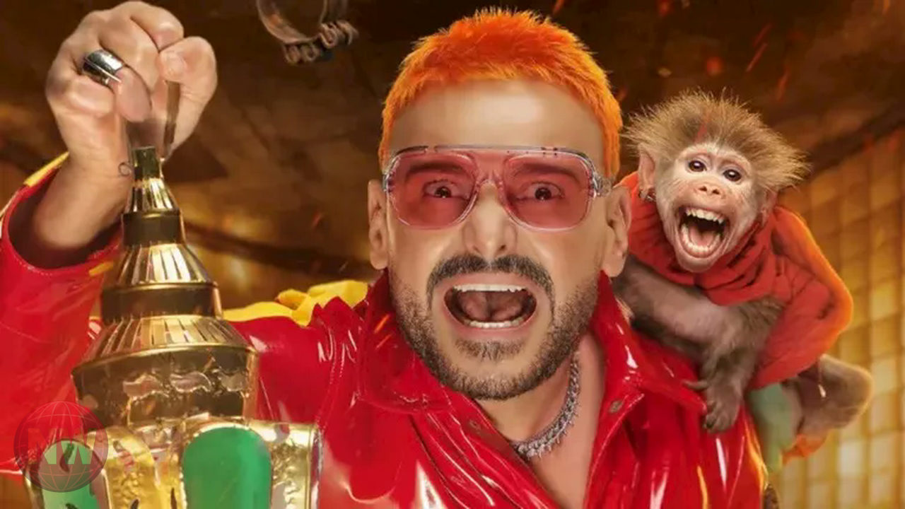 رامز جلال يخطف الأنظار بإطلالة بيج عصرية في 