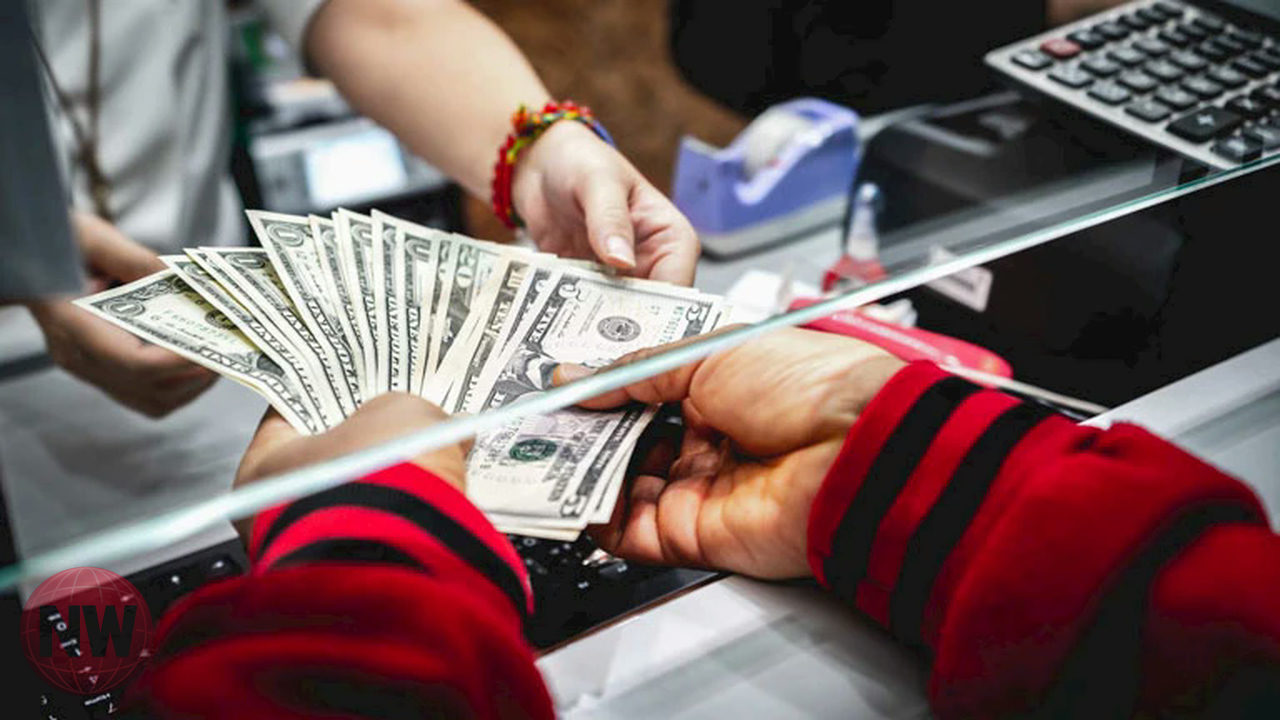 صعود الدولار أمام الجنيه المصري في 10 بنوك نهاية الأسبوع