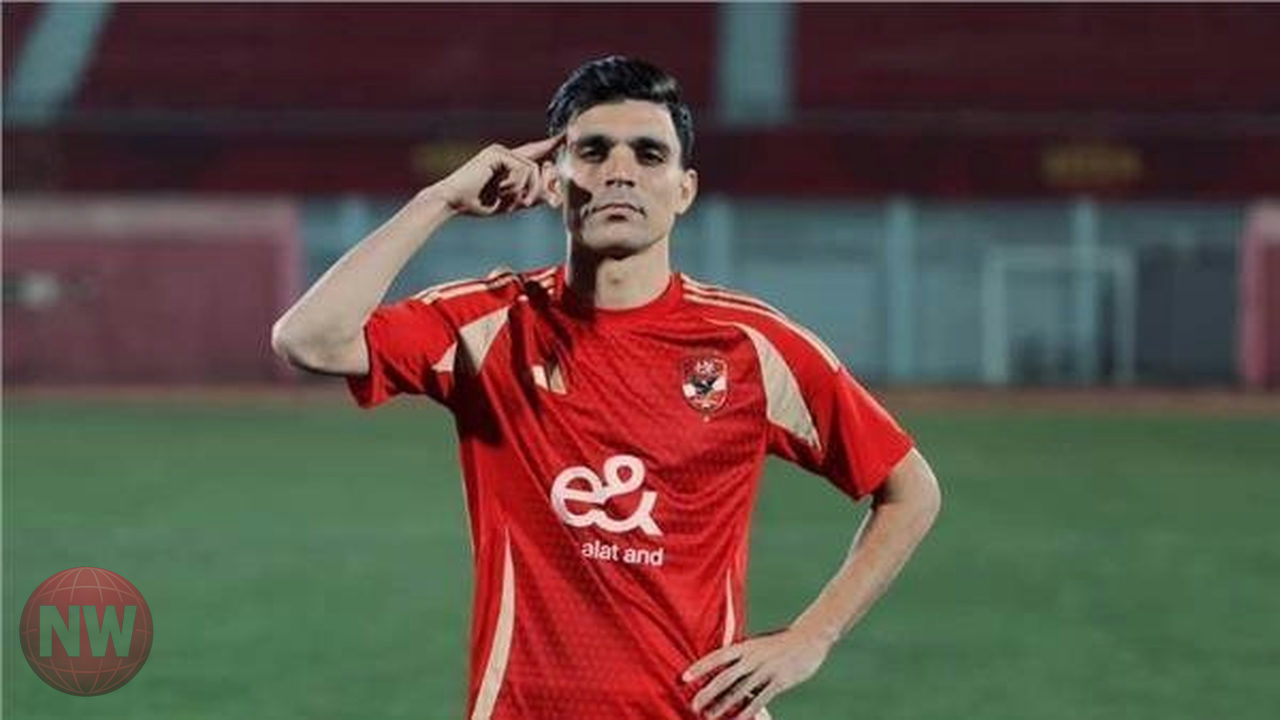 بن شرقي يثير التساؤلات بحذف صفته كلاعب بالأهلي وسط قرارات تصدم النادي