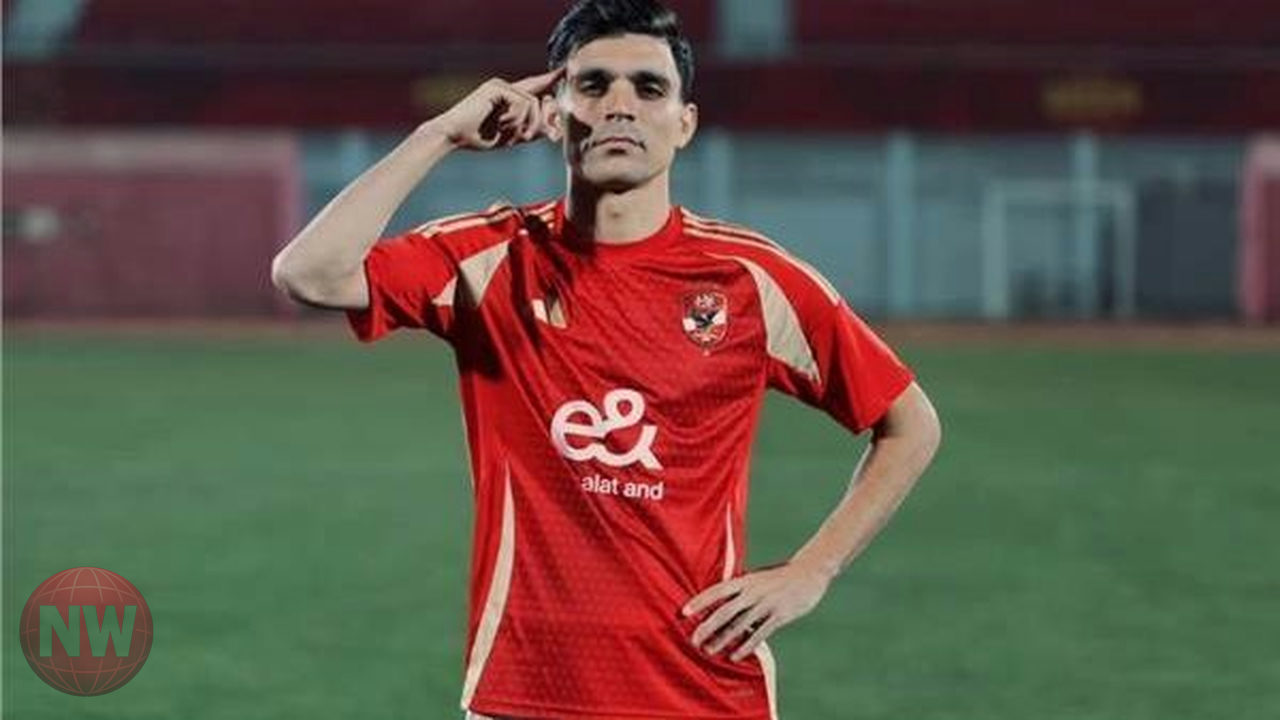 وكيل بن شرقي يكشف حقيقة إزالته صفة لاعب الأهلي من إنستجرام