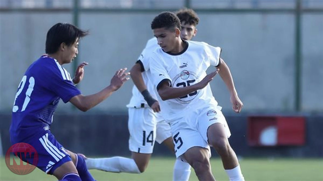 قنصل مصر بليبيا يلتقي منتخب الناشئين قبل مواجهة تونس المصيرية