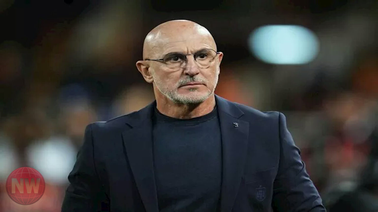 إسبانيا تستدعي حارس برشلونة لمواجهة مصر الودية