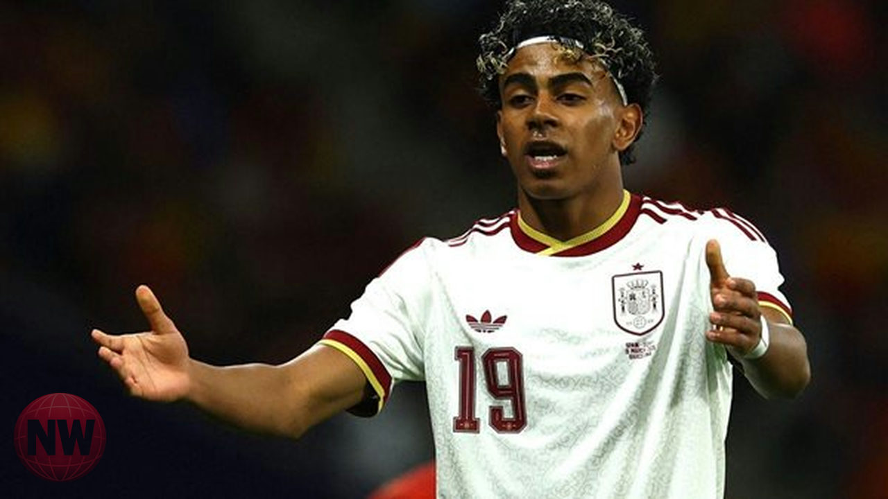 لامين يامال يرد بقوة على هتافات عنصرية استهدفت دينه في مباراة مصر