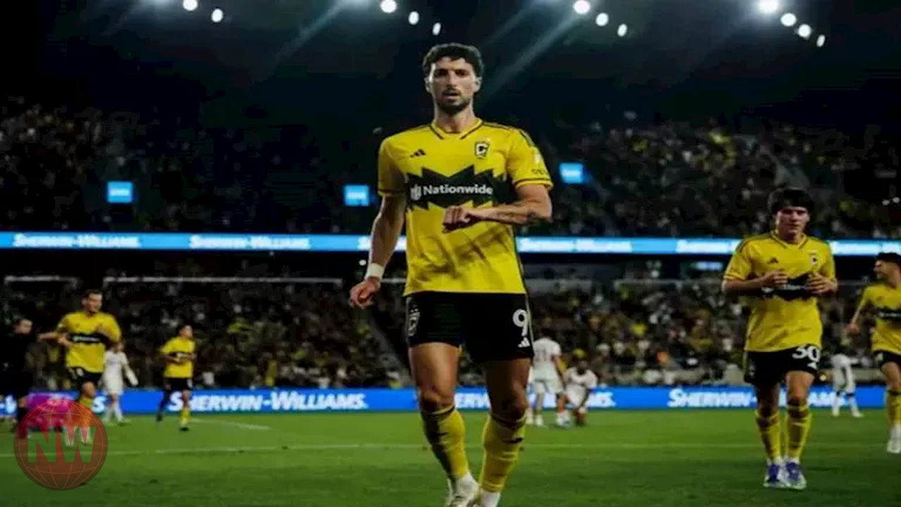 وسام أبو علي يسجل هدفين ويقود كولومبوس كرو للفوز بالدوري الأمريكي