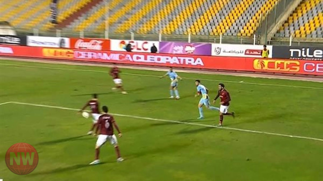 خبير تحكيمي: قرار عدم احتساب ركلة جزاء للأهلي ضد سيراميكا صحيح