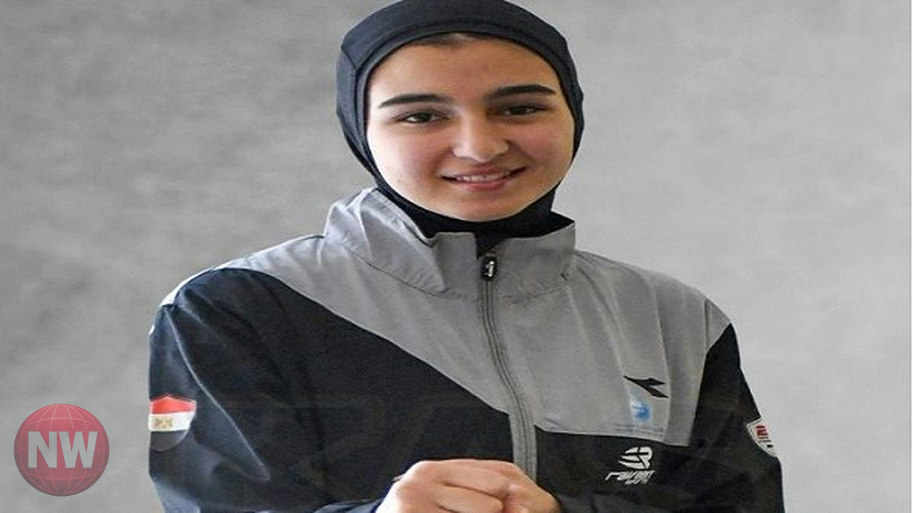 وزير الرياضة المصري يهنئ لاعبة التايكوندو بحصد البرونزية العالمية