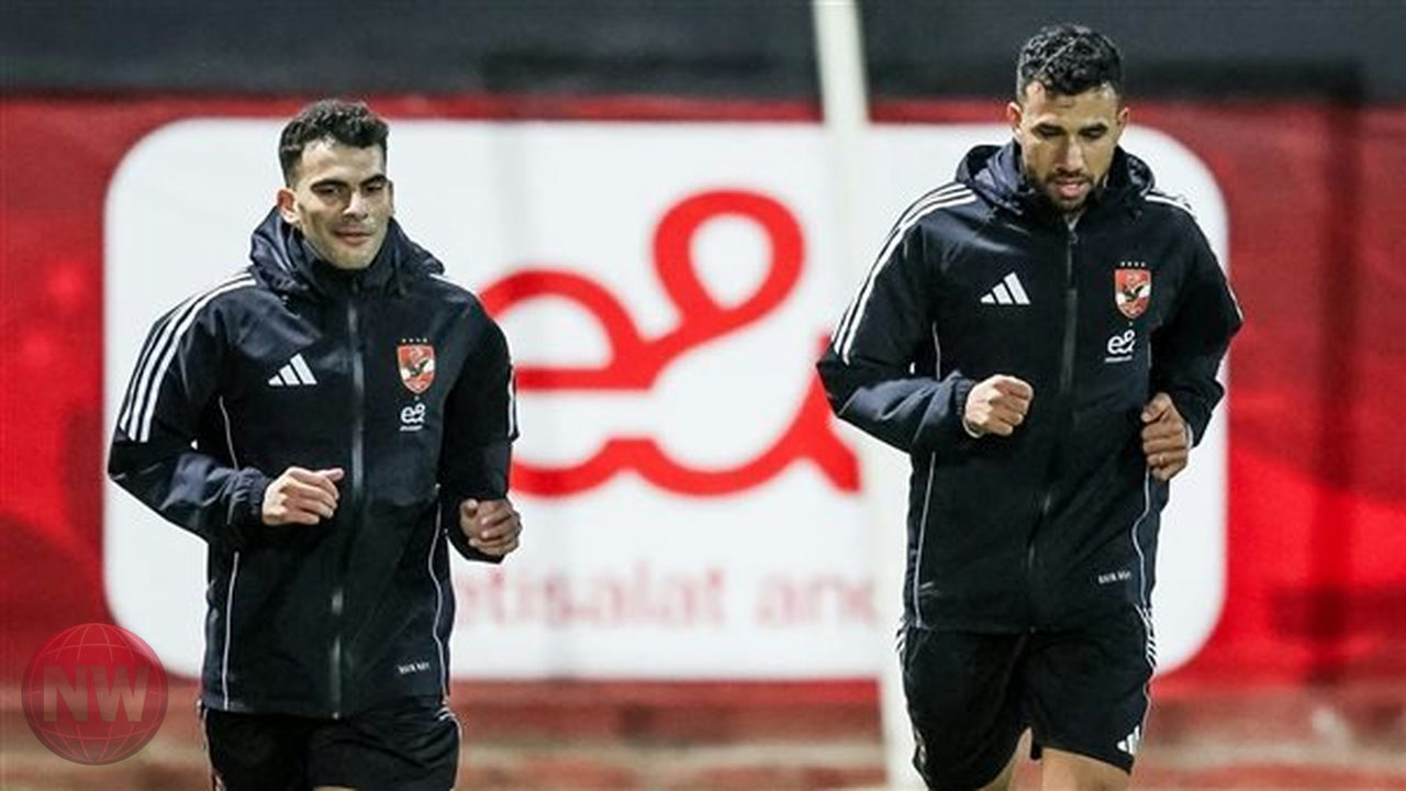 خبير رياضي ينتقد أداء لاعبي الأهلي ويشكك في قدرة المدرب