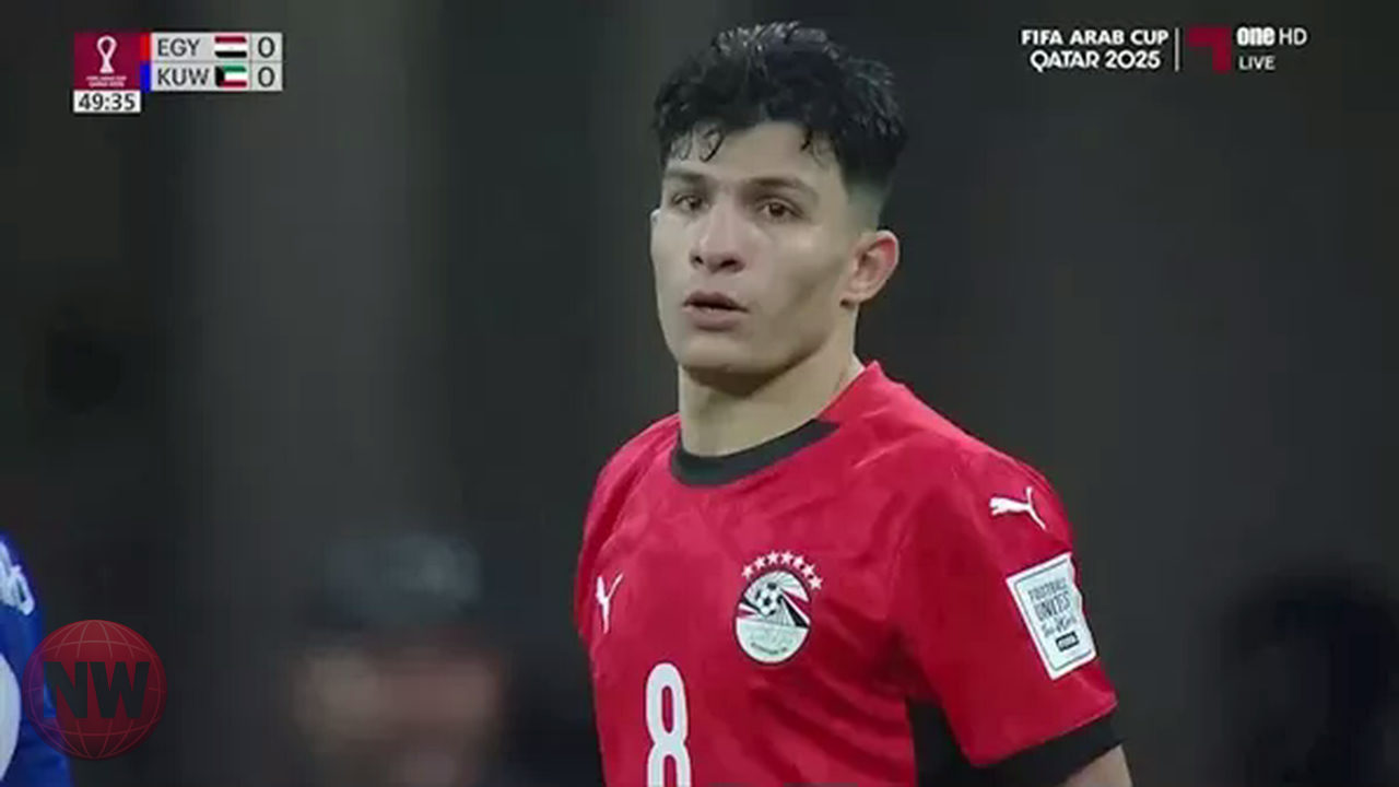 حسام حسن يكرم لاعبًا مصابًا بضمه لبعثة كأس العالم