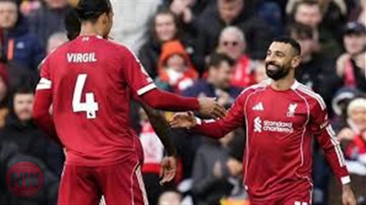 ليفربول يخطف فوزاً قاتلاً على إيفرتون بهدف فان دايك المتأخر