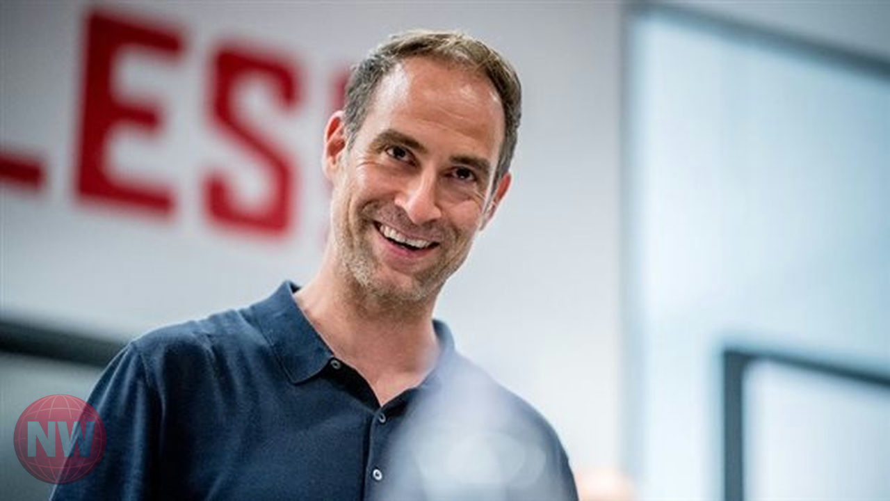 لايبزيج يؤكد تمسكه بديوماندي ويرفض رحيله إلى ليفربول