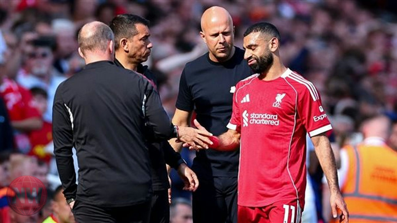 إصابة محمد صلاح العضلية مجددًا تثير قلق ليفربول والفراعنة