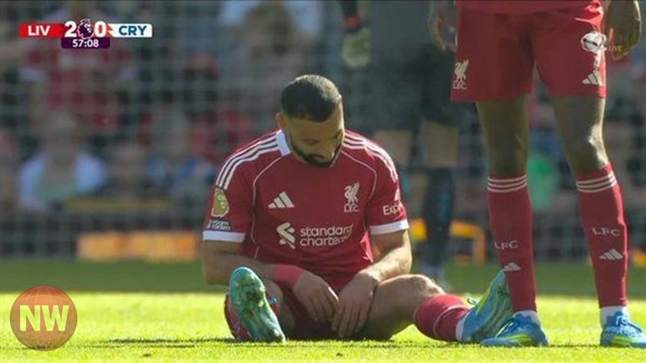 إصابة صلاح تثير القلق.. هل أسدل الستار على موسمه مع ليفربول؟