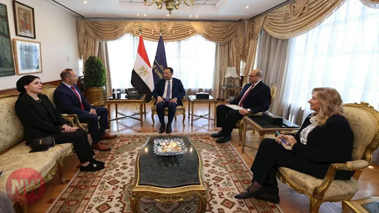 وزير الاتصالات المصري يبحث مع "إنتل" تعزيز التعاون التكنولوجي والذكاء الاصطناعي