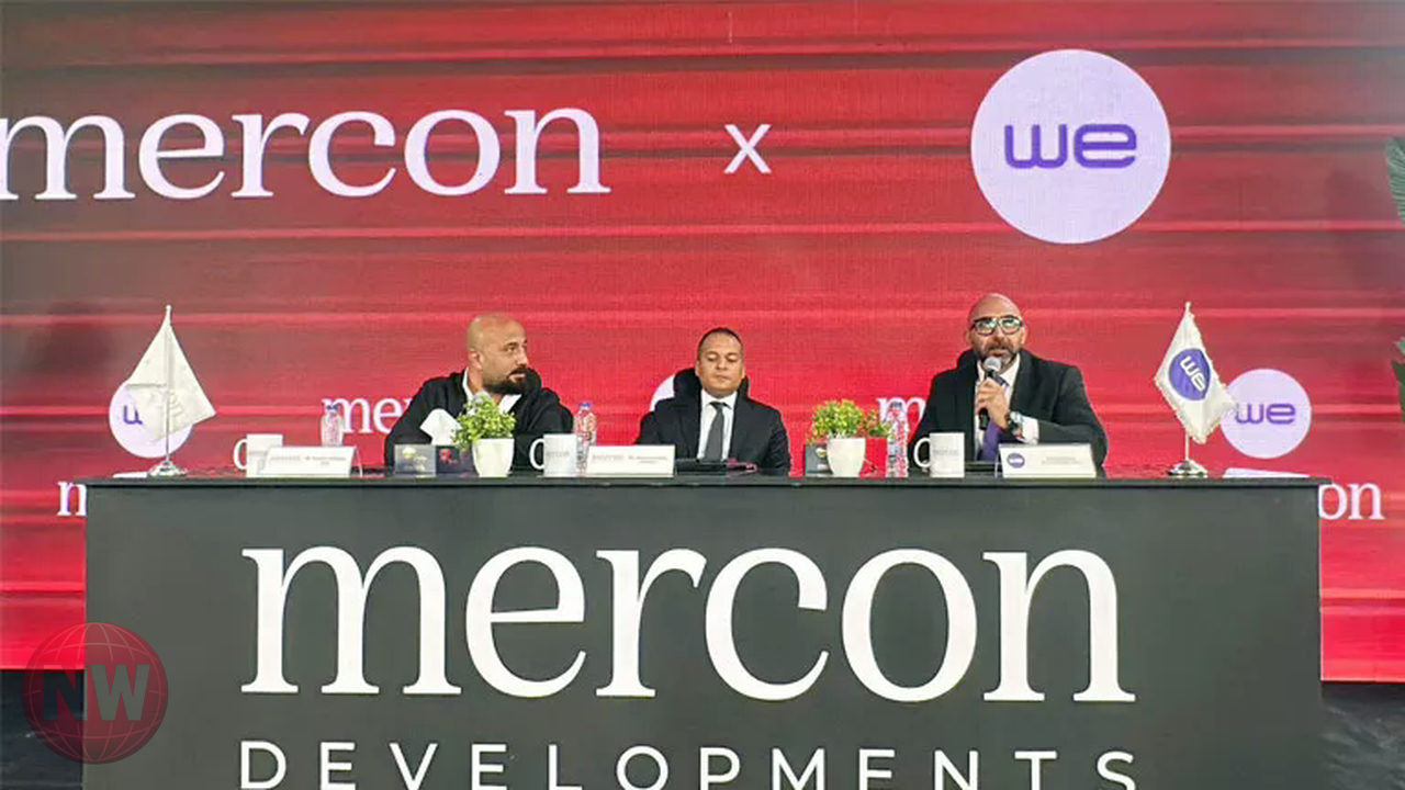 المصرية للاتصالات توقع مذكرة تفاهم لدعم المدن الذكية في مشروعات عقارية