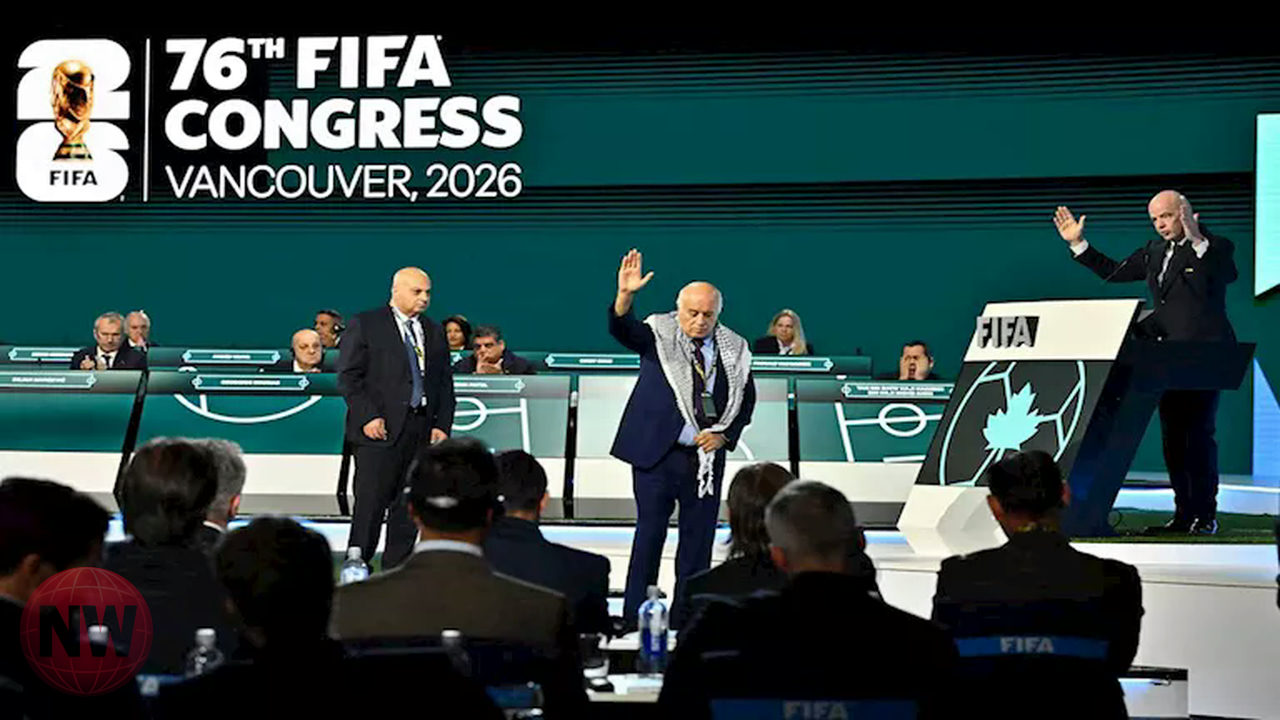 الرجوب يوضح سبب رفضه مصافحة ممثل الاتحاد الإسرائيلي في مؤتمر الفيفا