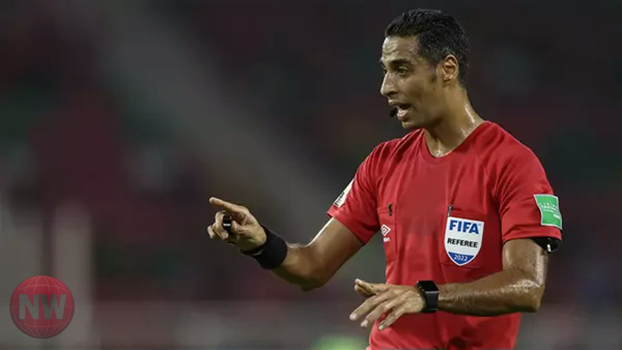مصدر تحكيمي: الحكم أمين عمر لم يرفض إدارة مباريات الأهلي أو الزمالك