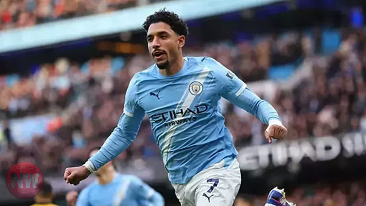 برشلونة يضع عمر مرموش على رأس قائمة المهاجمين المرشحين