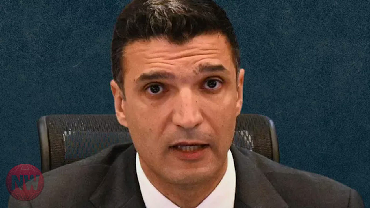 وزير الصناعة المصري يعتمد اشتراطات تراخيص مستحضرات التجميل الجديدة