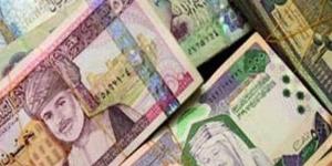 تراجع سعر صرف الدينار الكويتي والريال السعودي أمام الجنيه المصري