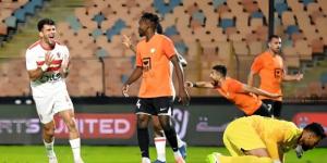 "بطل أبطال أفريقيا" جماهير الزمالك تدعم فريقها قبل مواجهة البنك الأهلي