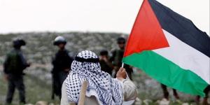 رئيس
      بلدية
      رام
      الله:
      الشعب
      الفلسطيني
      استطاع
      أن
      يبني
      دولة
      واضحة
      ويضع
      خطة
      طريق
      تتماشى
      مع
      أهداف
      التنمية
      المستدامة