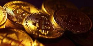 سعر
      البيتكوين
      يتخطى
      83
      ألف
      دولار
      لأول
      مرة