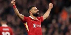 تقرير
      بريطانى..
      محمد
      صلاح
      يزين
      قائمة
      أفضل
      11
      لاعبا
      فى
      تاريخ
      ليفربول