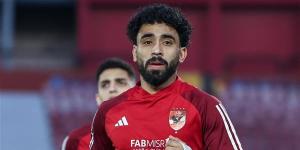 مروان
      عطية
      لاعب
      الأهلي:
      هدفنا
      الفوز
      بكأس
      التحدي