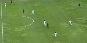 التعادل السلبي يهيمن على منتصف الشوط الأول لمباراة الزمالك والمصري