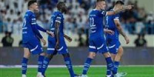 دوري
      روشن
      السعودي:
      الهلال
      يكتسج
      الأخدود
      برباعية..
      والتعاون
      يتعادل
      سلبياً
      أمام
      الفيحاء