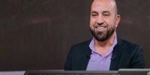 محمد
      رمضان:
      محمود
      الخطيب
      أصر
      على
      تواجدي
      في
      الأهلي..
      ومارسيل
      كولر
      دخل
      في
      صدام
      مع
      اللاعبين
      بسبب
      أمور
      أخلاقية
      وفنية