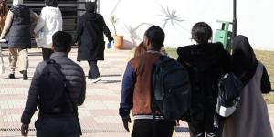 الطلبة
      يترقبون
      صرف
      المنحة..
      "المكتب"
      ينهي
      تدقيق
      لوائح
      المستفيدين