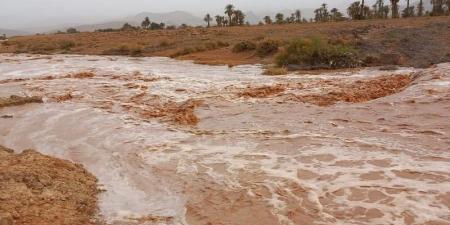 مديرية الأرصاد توضح بشأن التقلبات الجوية وتوصي المغاربة بالحيطة والحذر