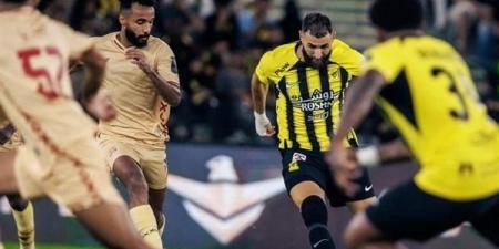 الاتحاد يتراجع أمام الخليج بهدف في الشوط الأول