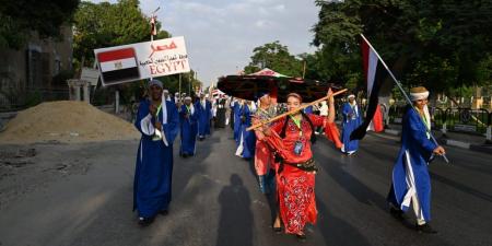 "على أرض مصر" في افتتاح مهرجان الإسماعيلية الدولي للفنون الشعبية 24 الليلة