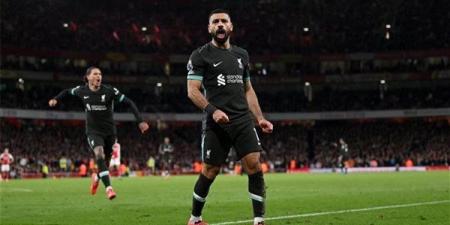 محمد
      صلاح
      يسجل
      في
      تعادل
      ليفربول
      وآرسنال
      بالدوري
      الإنجليزي..
      فيديو