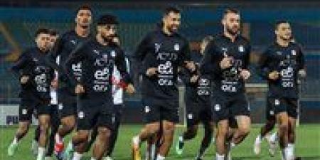 تواجد
      مرموش..
      منتخب
      مصر
      يخوض
      مرانا
      باستاد
      الدفاع
      الجوي
      استعدادا
      لمباراة
      بتسوانا