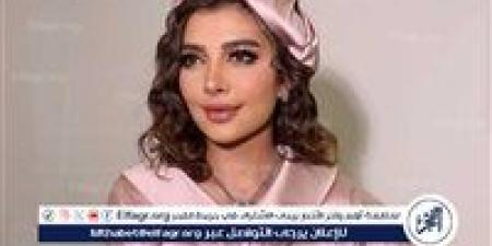 معجب
      يطلب
      الزواج
      من
      أصالة
      خلال
      حفلها
      بموسم
      الرياض
      وأحلام
      تحتفي
      بنجاحها