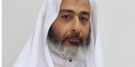 بالجلباب الأبيض واللحية، أحمد عزمي يُروج لمسلسل «ظلم المصطبة»