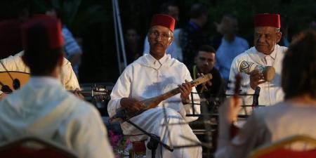 فنيش:
      جهد
      علميٌّ
      يصون
      "الملحون
      المغربي"
      بالتدوين
      الأدبي
      والموسيقي