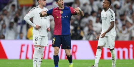 بث مباشر مباراة برشلونة وريال مدريد في نهائي كاس السوبر الإسباني