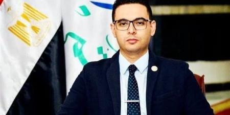 أحمد
      خالد
      ممدوح:
      "المؤتمر"
      أثر
      ...