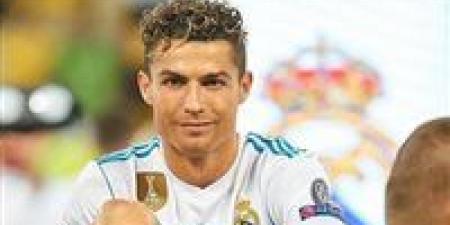 نادي
      ريال
      مدريد
      الإسباني
      يهنئ
      كريستانو
      رونالدو
      بعيد
      ميلاده
      الـ
      40